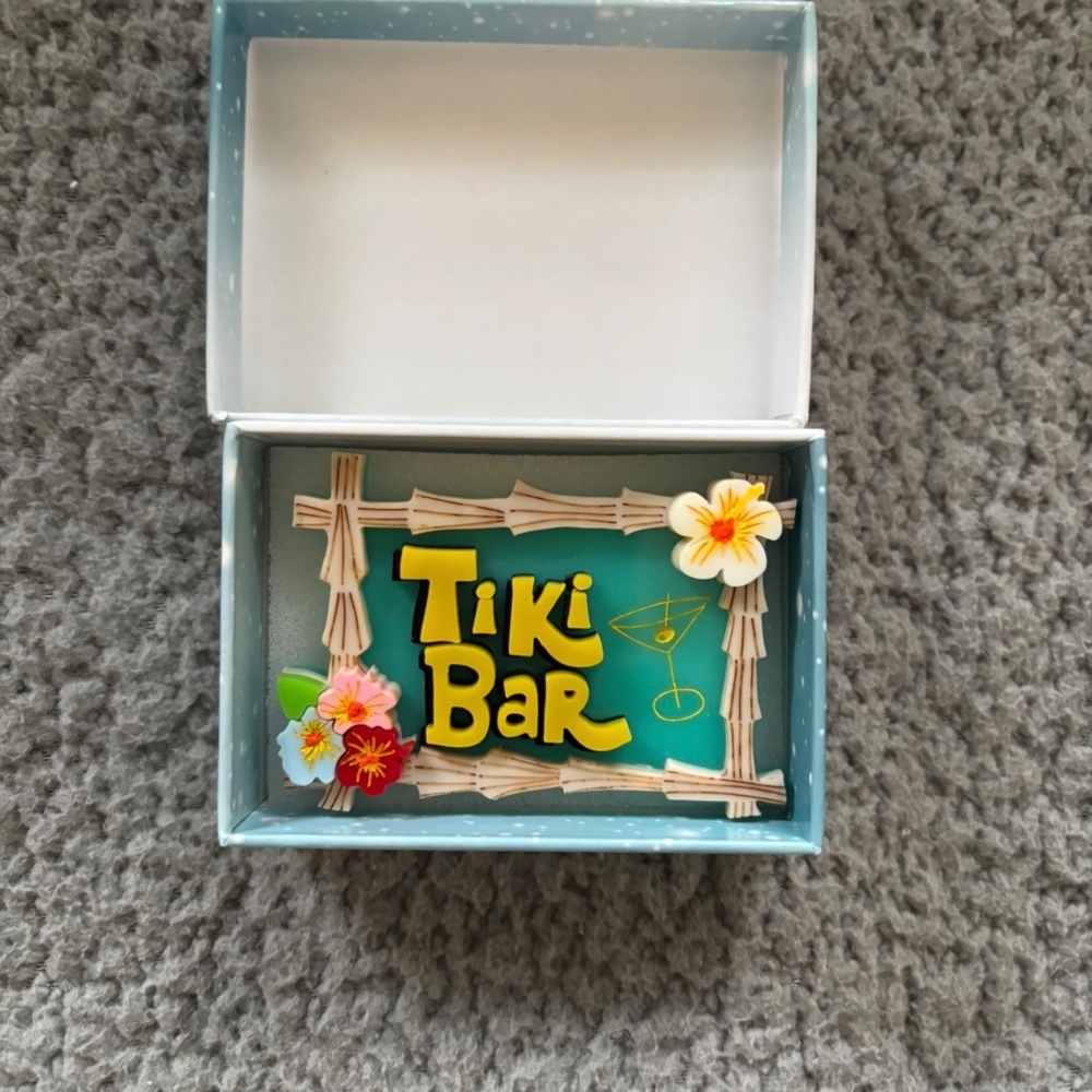 Wintersheart Tiki Brooch